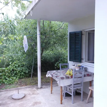 With A Parking Space Stobrec, - 15756 Daire