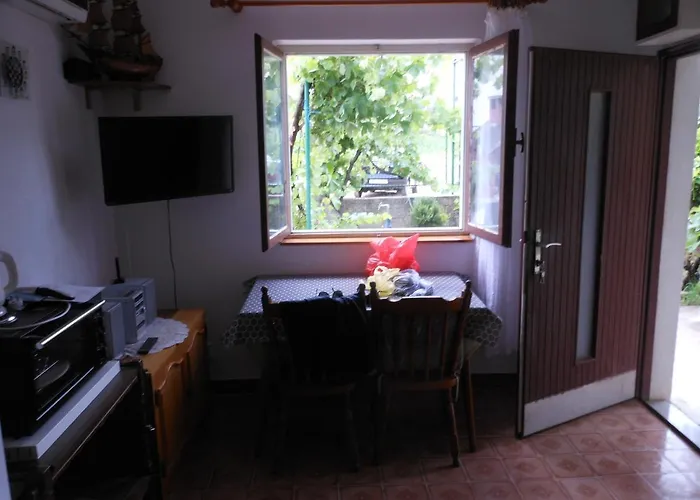 Apartamento With A Parking Space Stobrec, - 15756 *